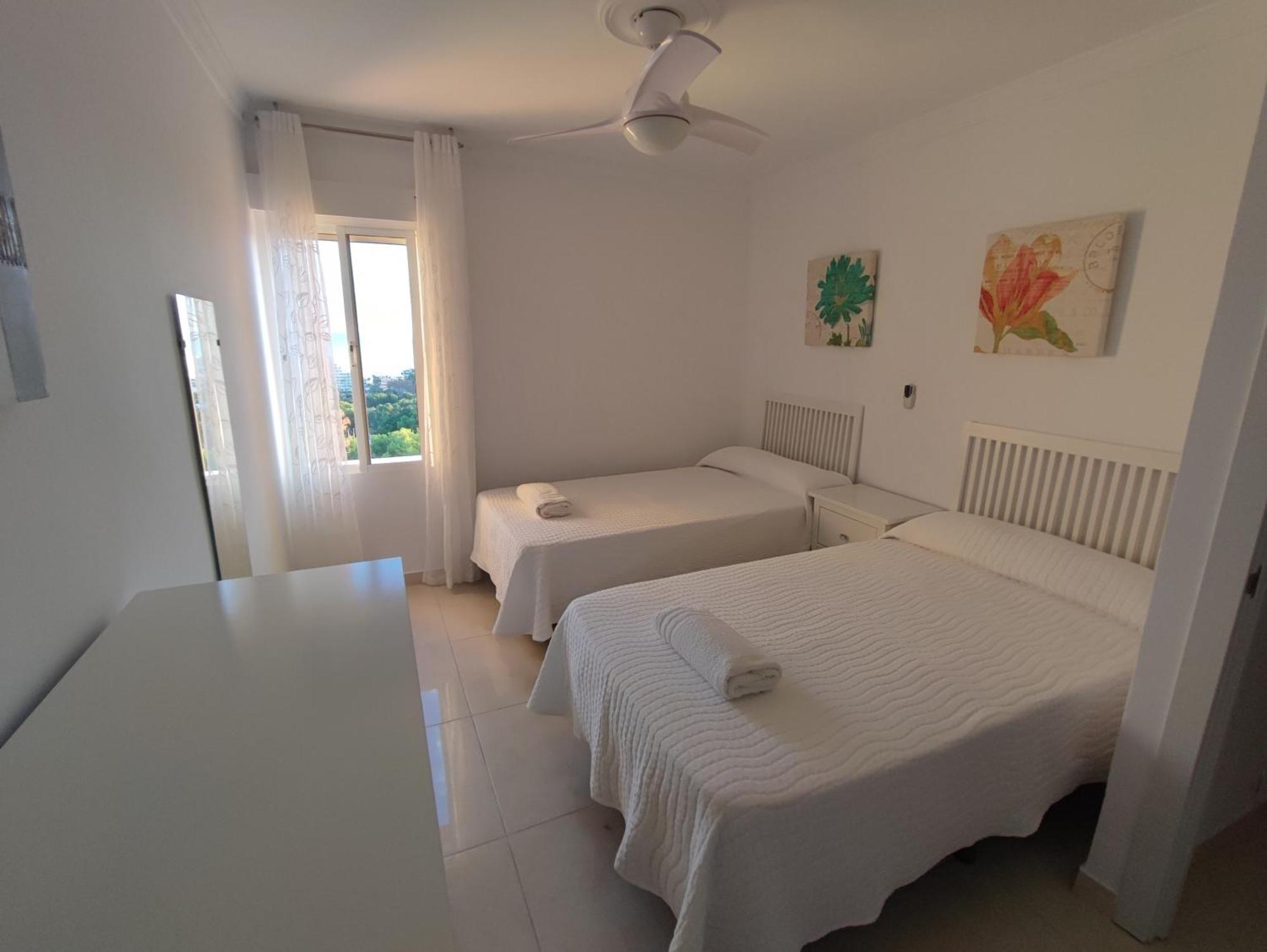 Hercules Paradise 531 Apartamento Con Vistas Al Mar Mediterraneo En Benalmadena A Pasos Del Centro Y Su Vibrante Zona Comercial Disfruta De Una Experiencia Unica En La Costa Del Sol Malaga Andalucia Well-Connected To The Airport Exterior photo